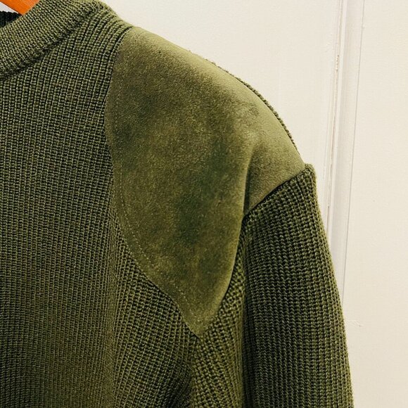 Barbour 100% Wool Suede leather Shoulder & Elbow Patch Gun Sweater Size Medium - Picture 8 of 16